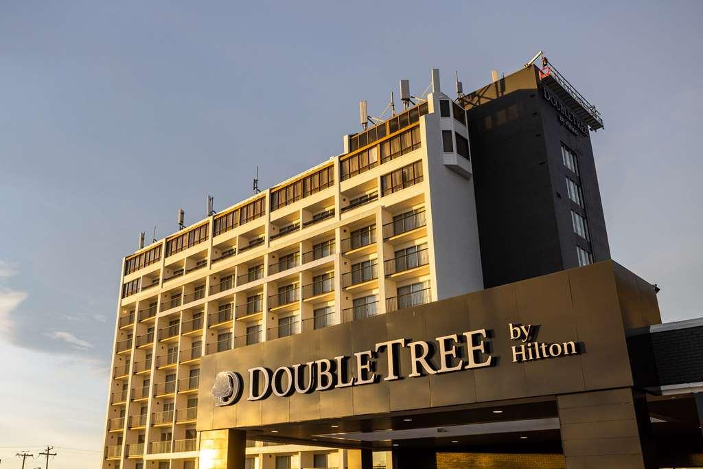 Doubletree By Hilton Calgary North 호텔 외부 사진
