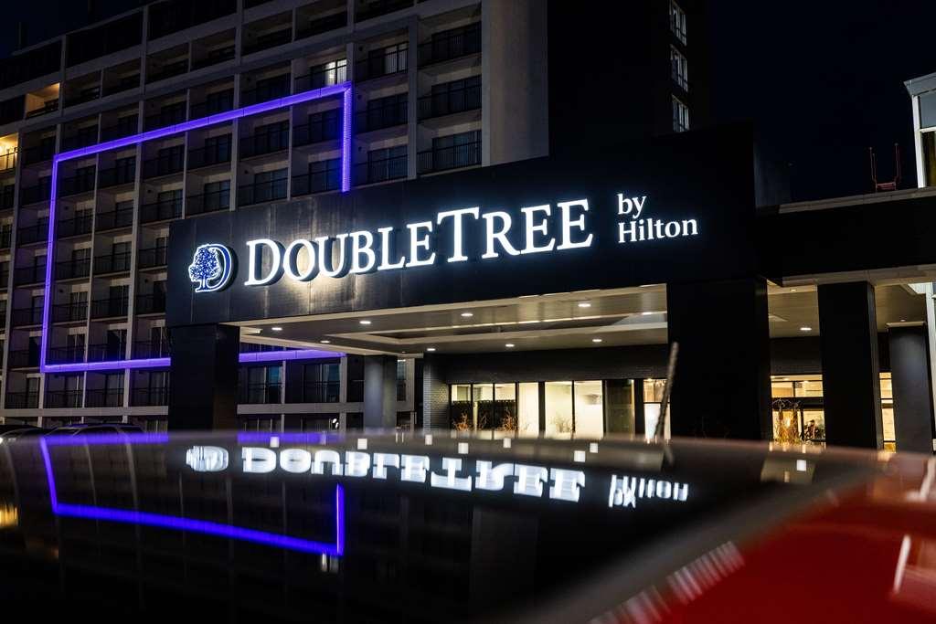 Doubletree By Hilton Calgary North 호텔 외부 사진