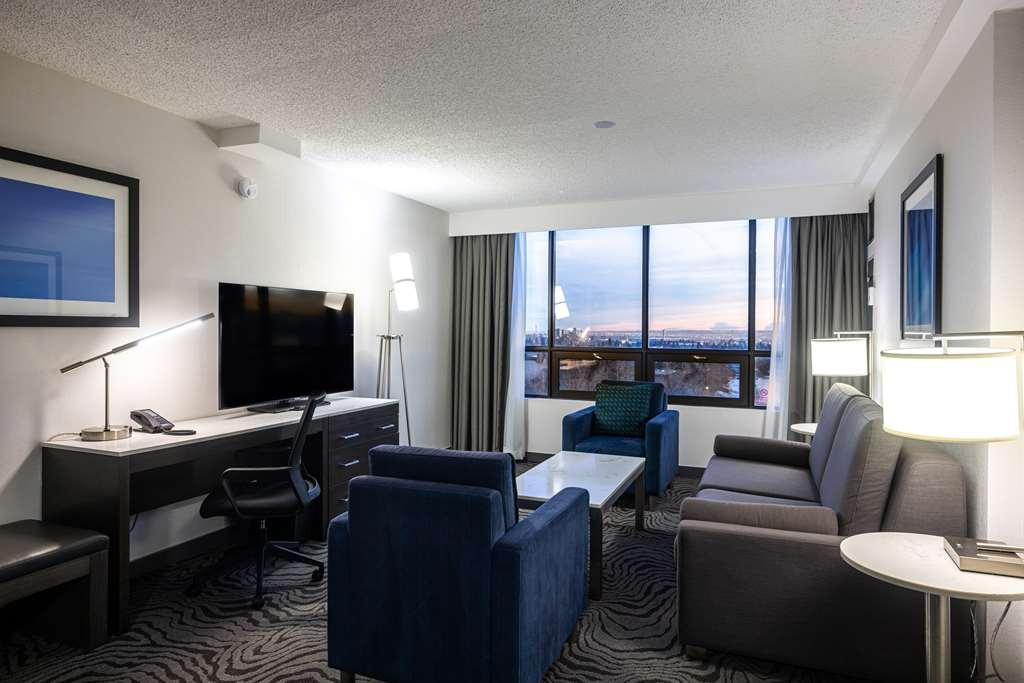 Doubletree By Hilton Calgary North 호텔 객실 사진