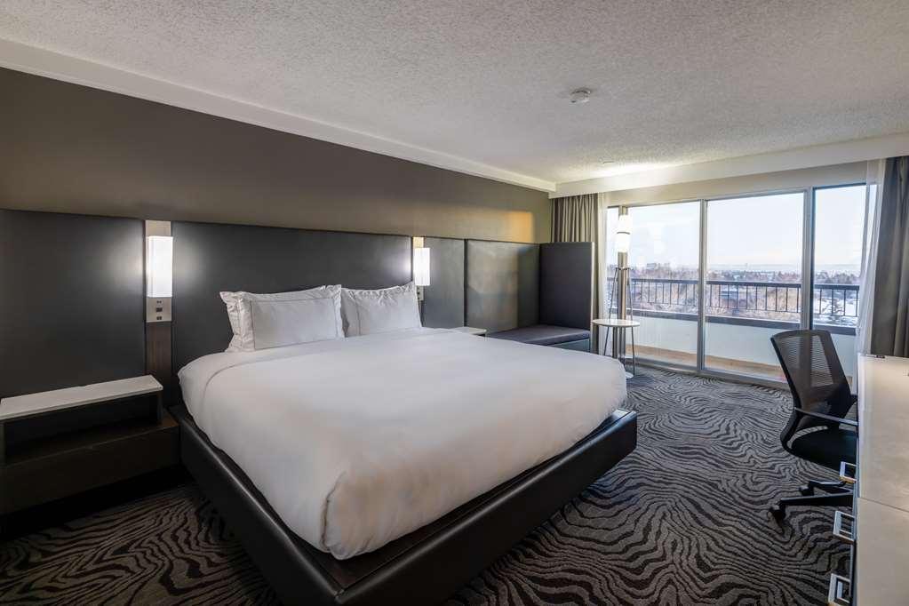 Doubletree By Hilton Calgary North 호텔 객실 사진